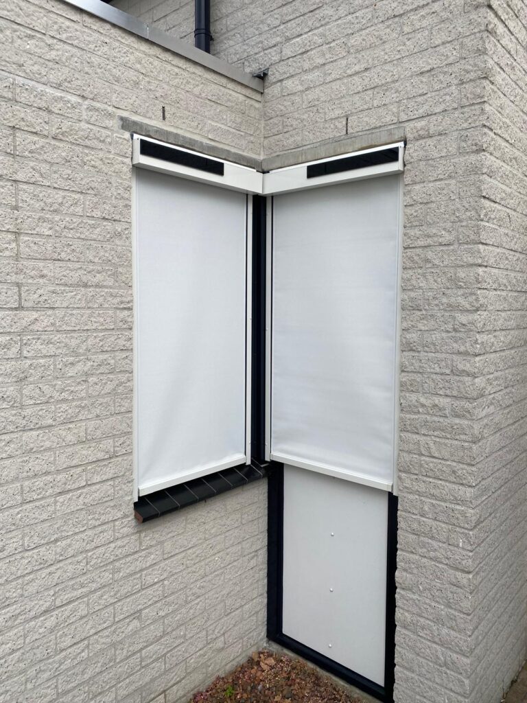 Project: plaatsing witte screens Hengelo (juli 2026)